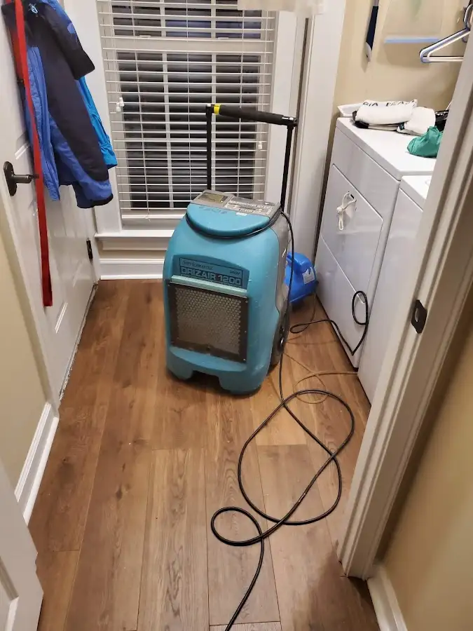 Commercial dehumidifier deployed for Flood Damage Cleanup in Rainsville